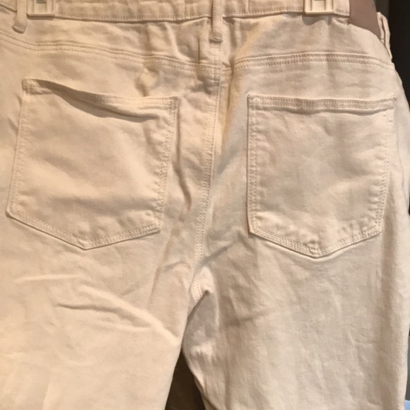 White Basic Skinny Jeans - Picture 4 of 4